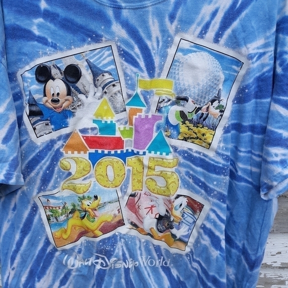 🌟 Walt Disney World 2015 tie dyed t-shirt size xl - Picture 2 of 4